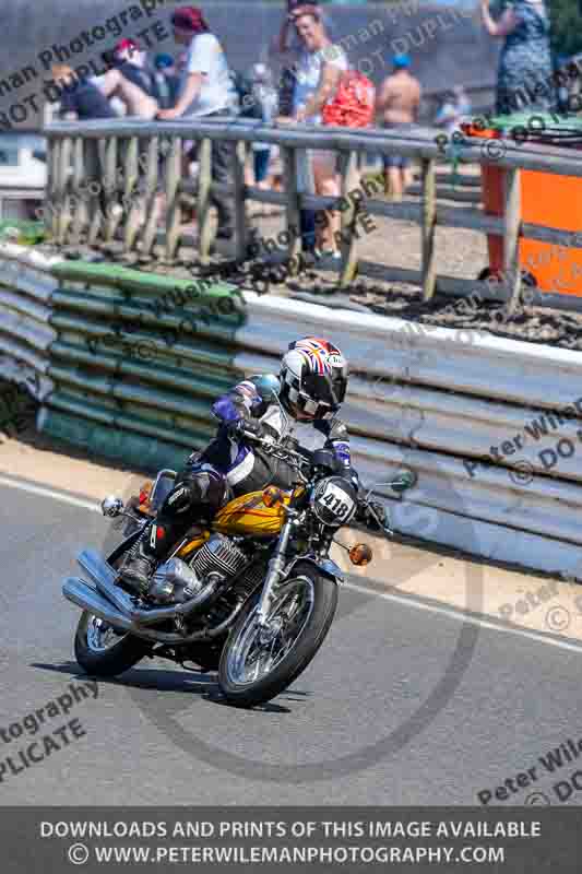 Vintage motorcycle club;eventdigitalimages;mallory park;mallory park trackday photographs;no limits trackdays;peter wileman photography;trackday digital images;trackday photos;vmcc festival 1000 bikes photographs